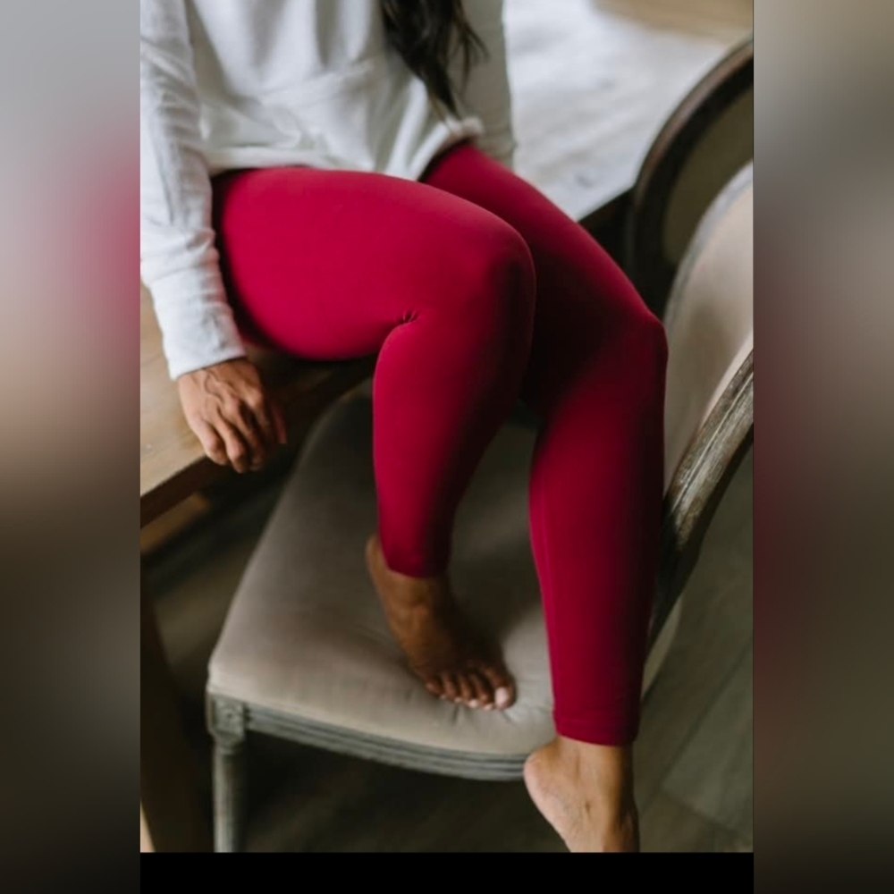 Zyia Active Maroon Unity Hi-Rise 7/8 24" size 16/18 GUC